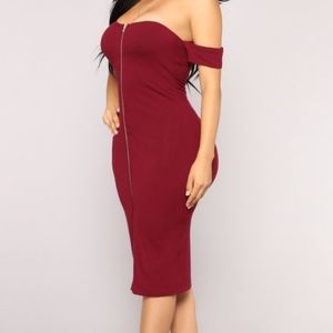 Medium size,burgendy color